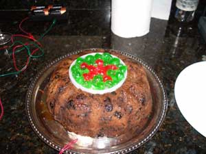 Fruitcake with lid decorated